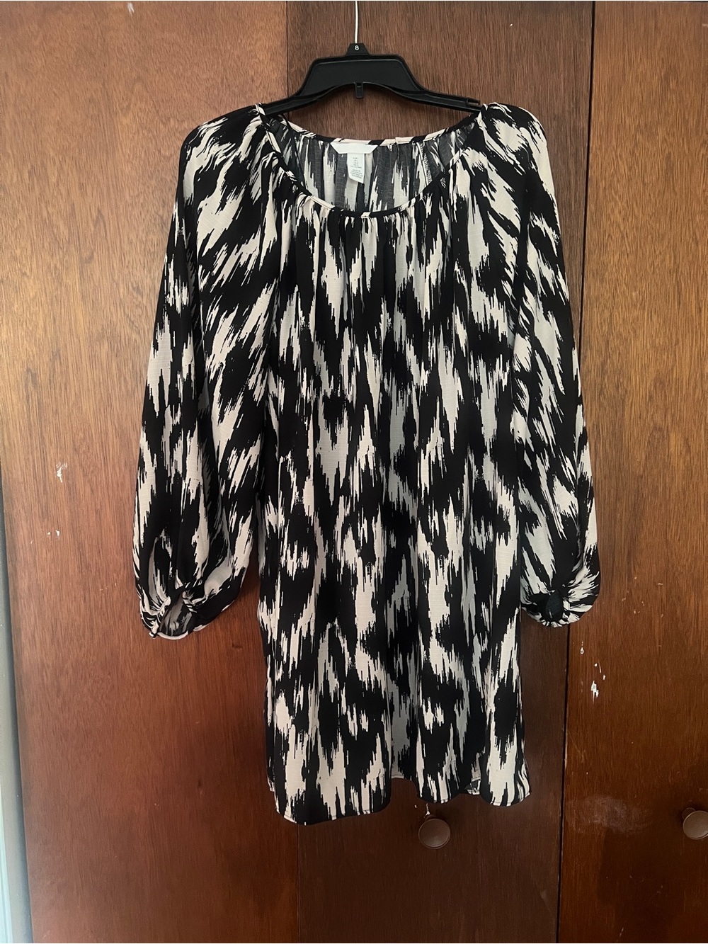 H&M Black and White Printed Peasant Blouse